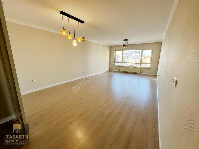 Ahi Mesutun En Güzel Sitesinde Ara Katta Full Yapılı Daire... — fotoğraf 11