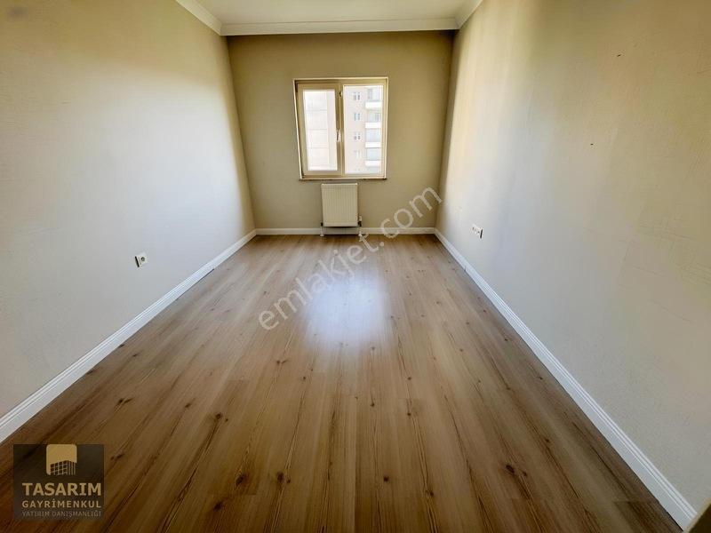 Ahi Mesutun En Güzel Sitesinde Ara Katta Full Yapılı Daire... — fotoğraf 12