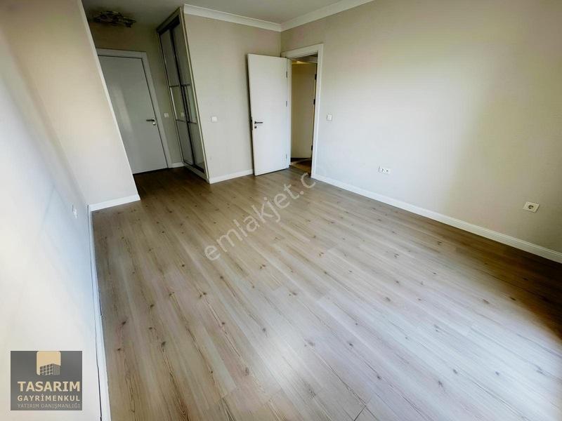 Ahi Mesutun En Güzel Sitesinde Ara Katta Full Yapılı Daire... — fotoğraf 16