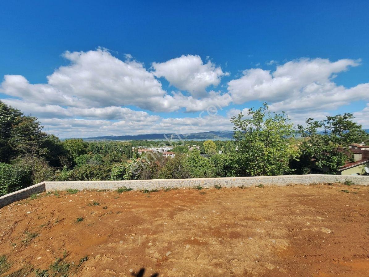 Sapanca Yanık'ta Satılık 887m² İmarlı Villa Arsası — fotoğraf 9