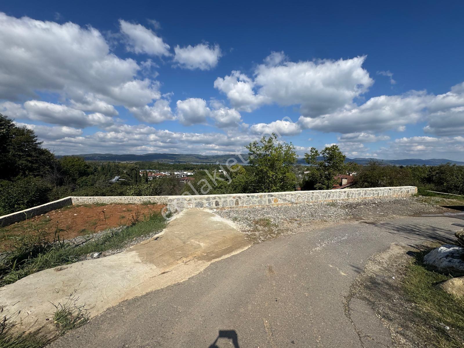 Sapanca Yanık'ta Satılık 887m² İmarlı Villa Arsası — fotoğraf 18