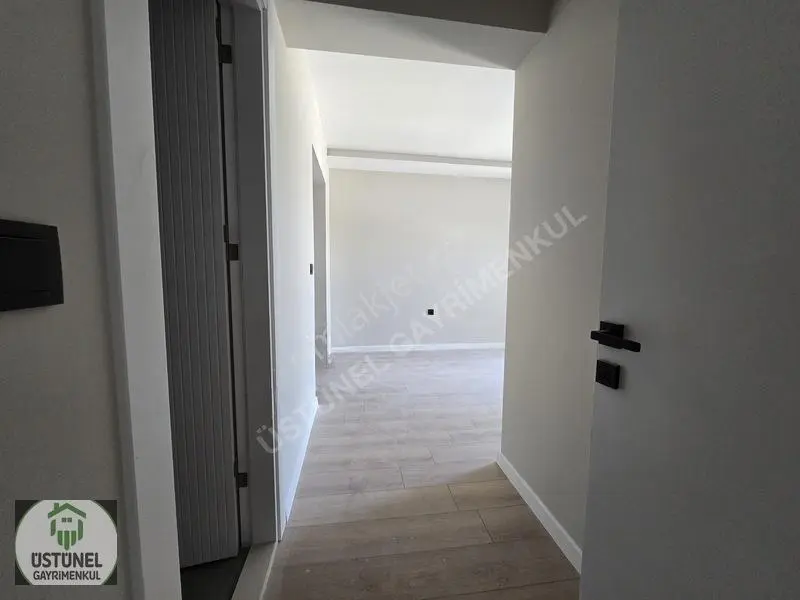 Üstünel'den Hvauzlu Sitede Geniş M2'li Giyinme Odalı Daire — fotoğraf 15
