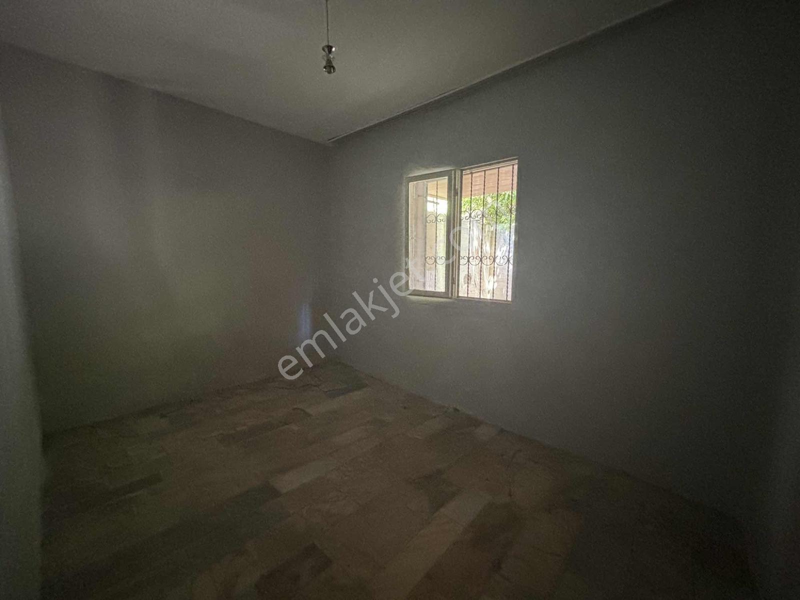 Karabağlar Peker Mahallesinde 2+1 Zemin Kat Satılık Daire — fotoğraf 11