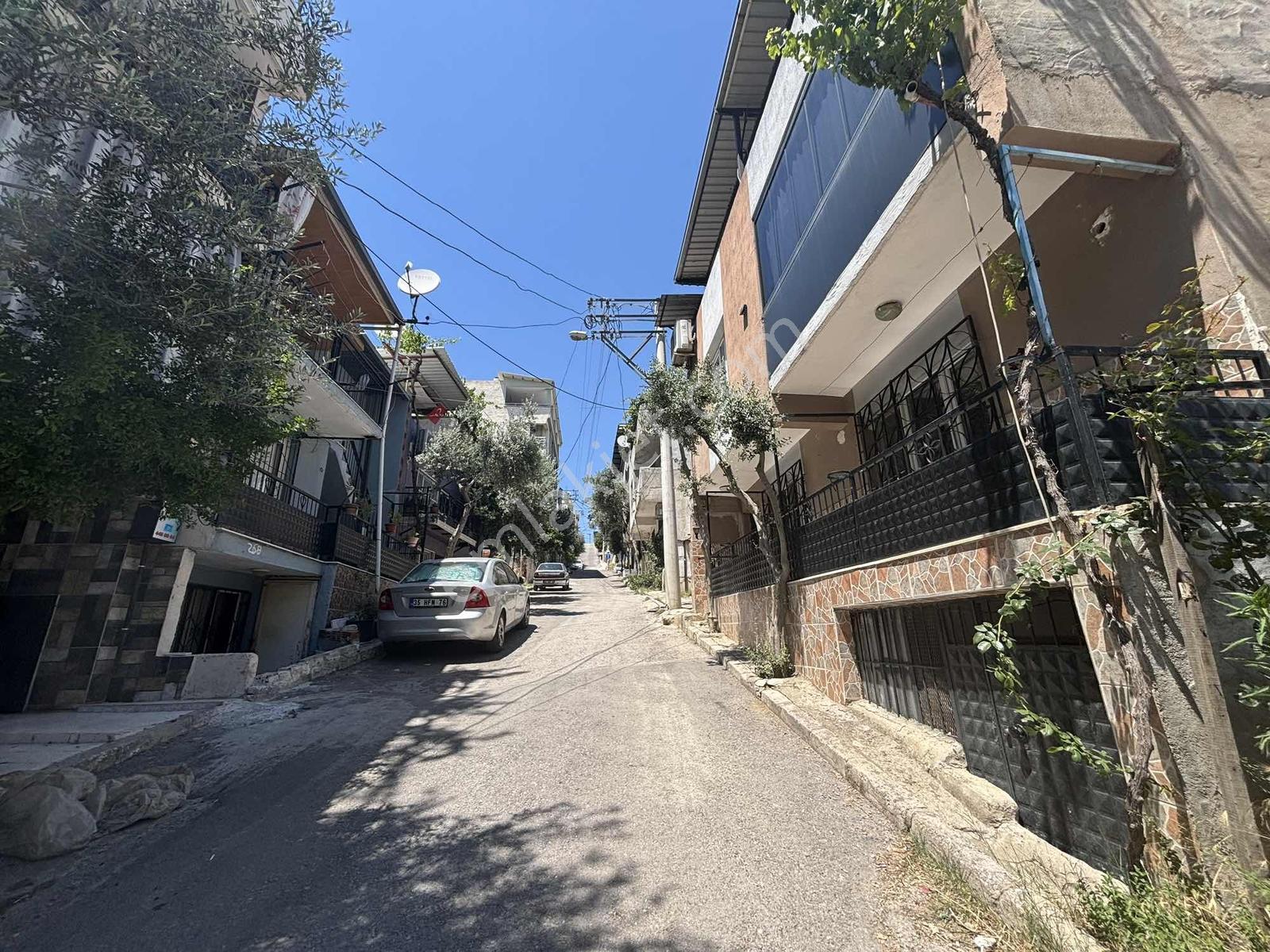 Karabağlar Peker Mahallesinde 2+1 Zemin Kat Satılık Daire — fotoğraf 18