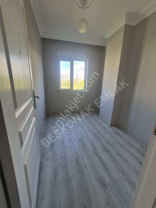 Kızılarık Caddesi Yakını 2+1 Daire — fotoğraf 2