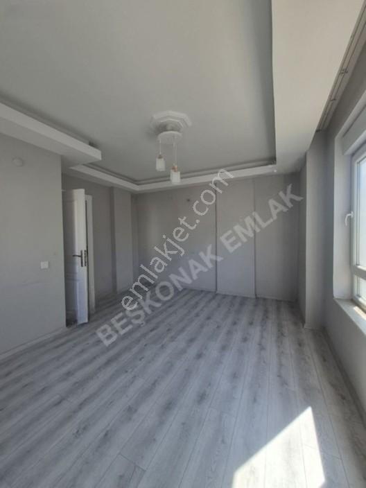 Kızılarık Caddesi Yakını 2+1 Daire — fotoğraf 7