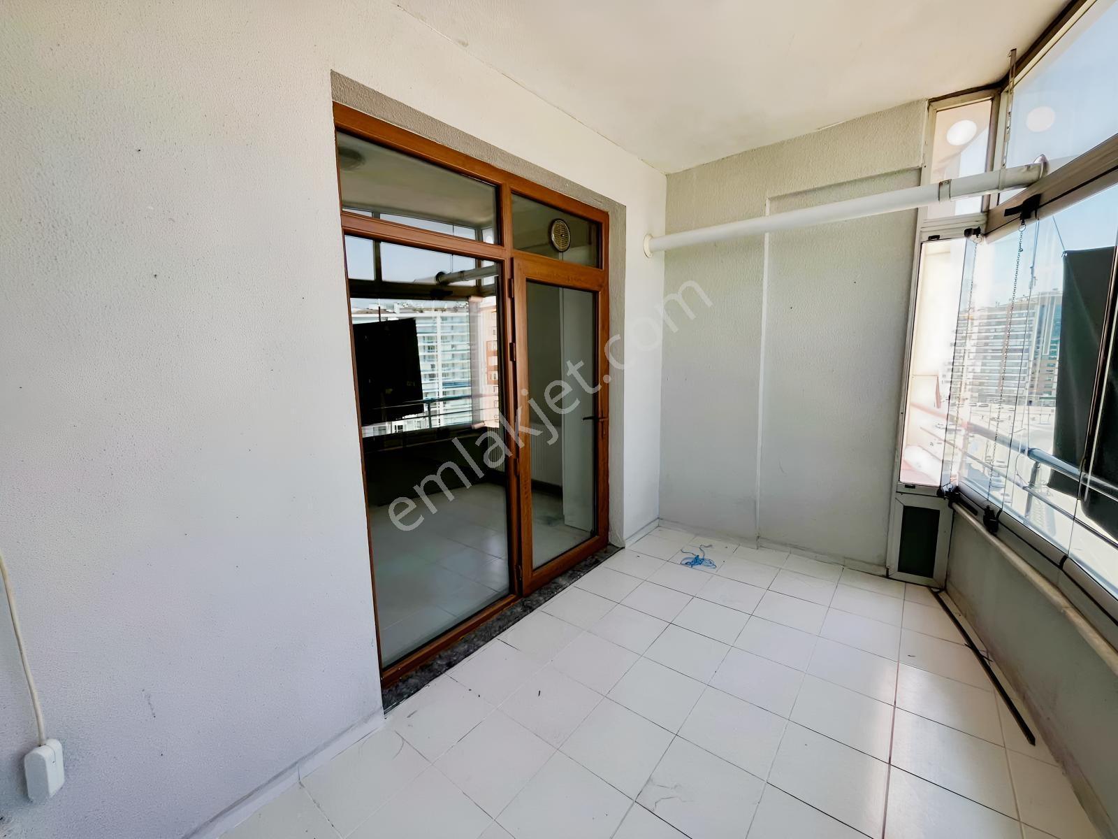 Yks Gayrimenkulden Çeçenistan Cad Üzerinde 6+1 Dublex Daire — fotoğraf 9