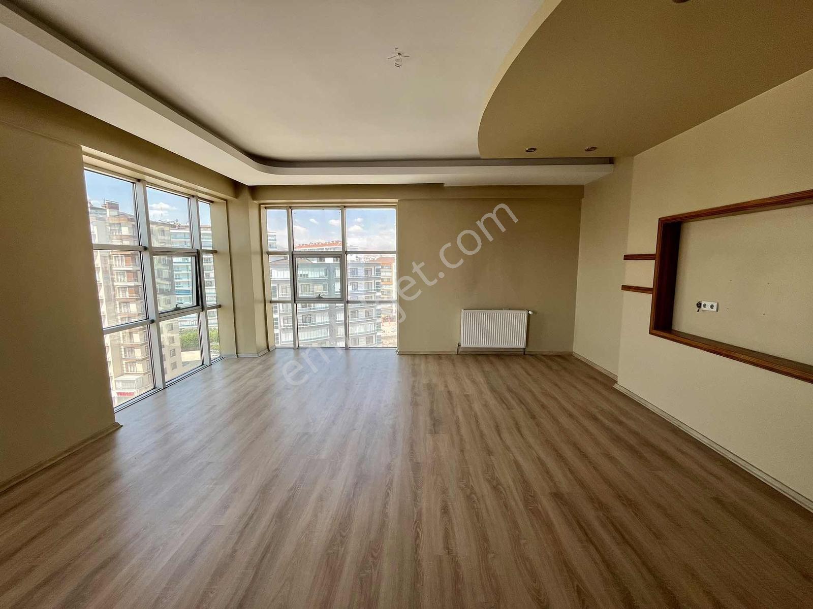 Yks Gayrimenkulden Çeçenistan Cad Üzerinde 6+1 Dublex Daire — fotoğraf 14