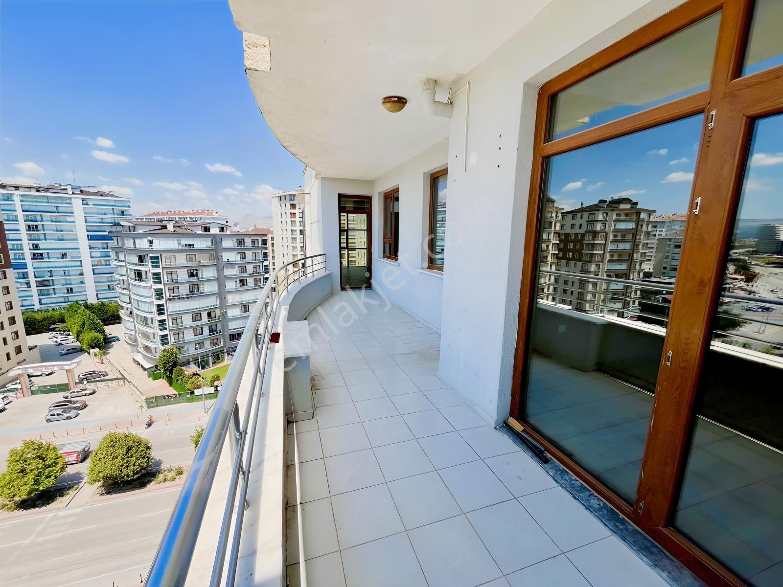Yks Gayrimenkulden Çeçenistan Cad Üzerinde 6+1 Dublex Daire — fotoğraf 19