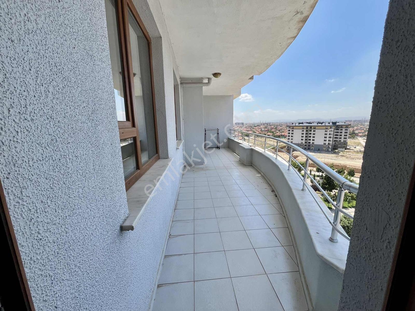 Yks Gayrimenkulden Çeçenistan Cad Üzerinde 6+1 Dublex Daire — fotoğraf 24