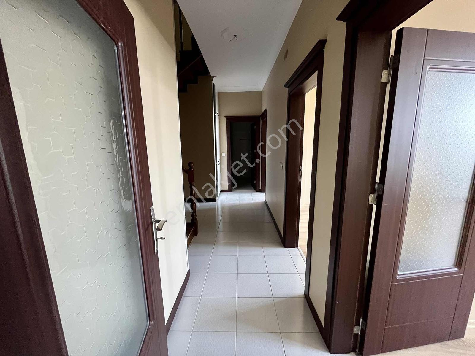 Yks Gayrimenkulden Çeçenistan Cad Üzerinde 6+1 Dublex Daire — fotoğraf 26