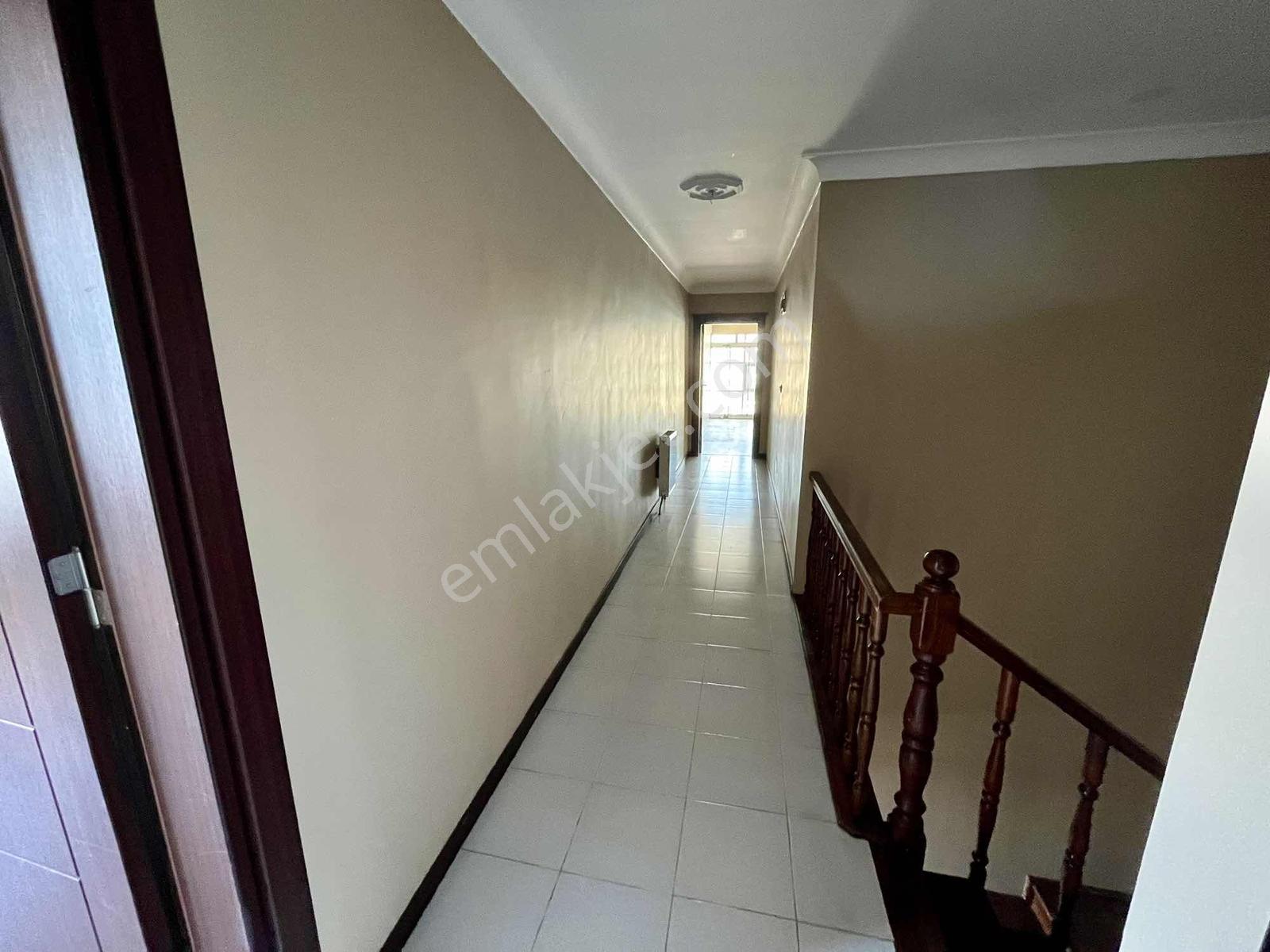 Yks Gayrimenkulden Çeçenistan Cad Üzerinde 6+1 Dublex Daire — fotoğraf 32