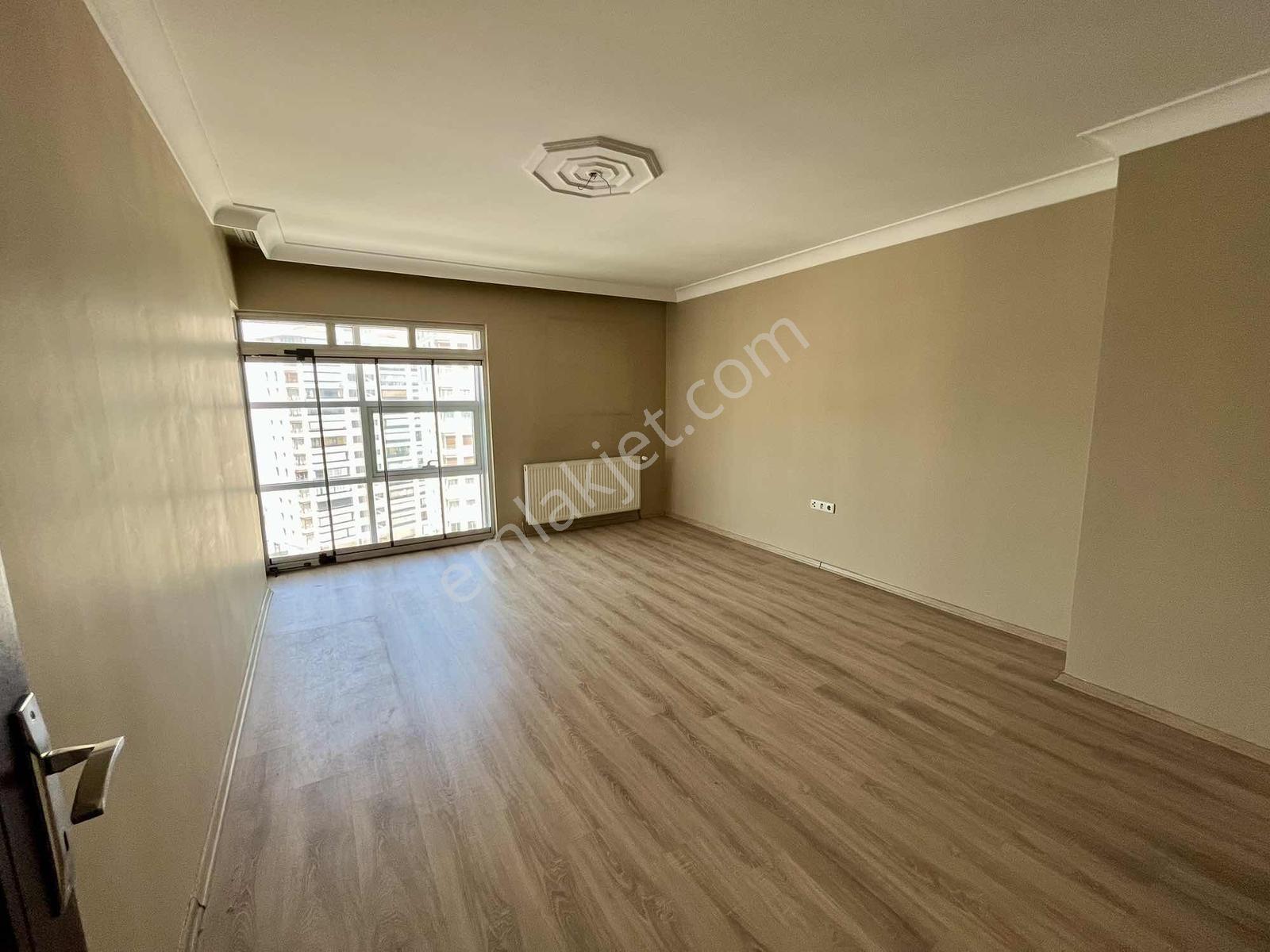 Yks Gayrimenkulden Çeçenistan Cad Üzerinde 6+1 Dublex Daire — fotoğraf 37