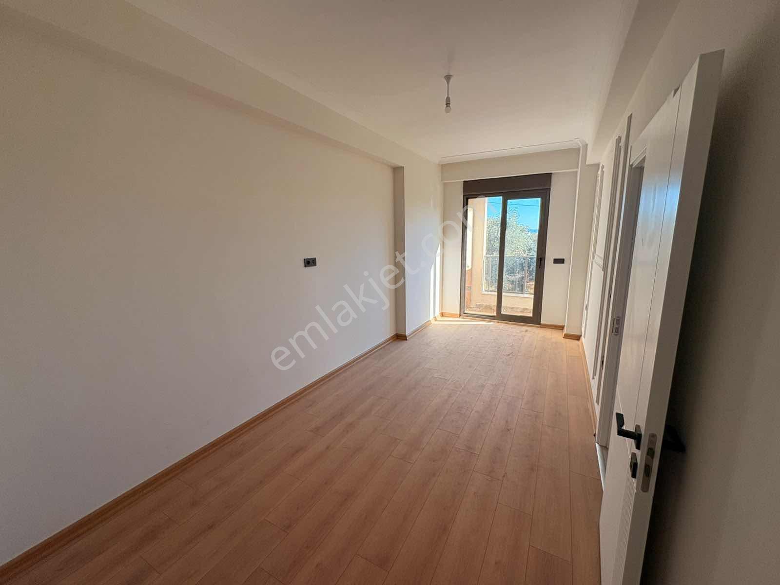 Avcı'dan Güre Yolun Altında 2+1 Bahçeli 2 Banyolu — fotoğraf 24