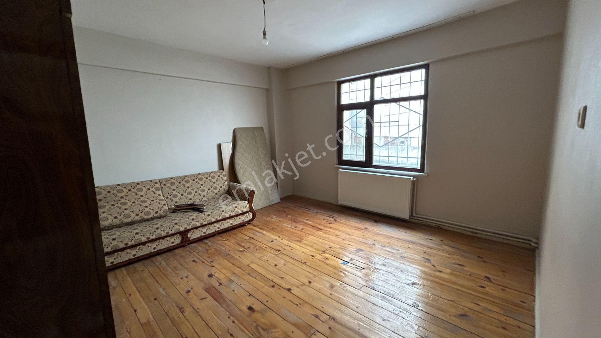 Karamürsel Salı Pazarı Satılık 3+1 Geniş Daire — fotoğraf 10