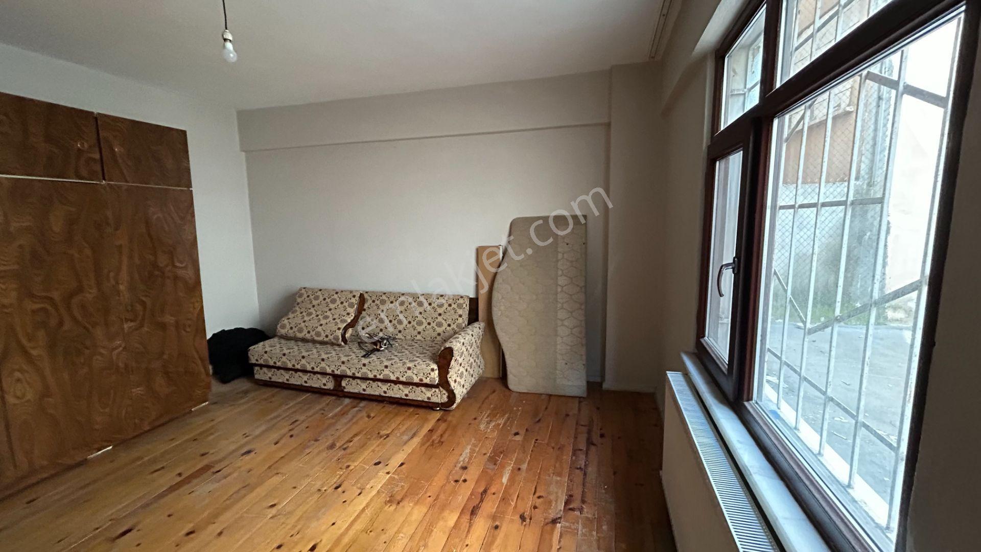 Karamürsel Salı Pazarı Satılık 3+1 Geniş Daire — fotoğraf 11