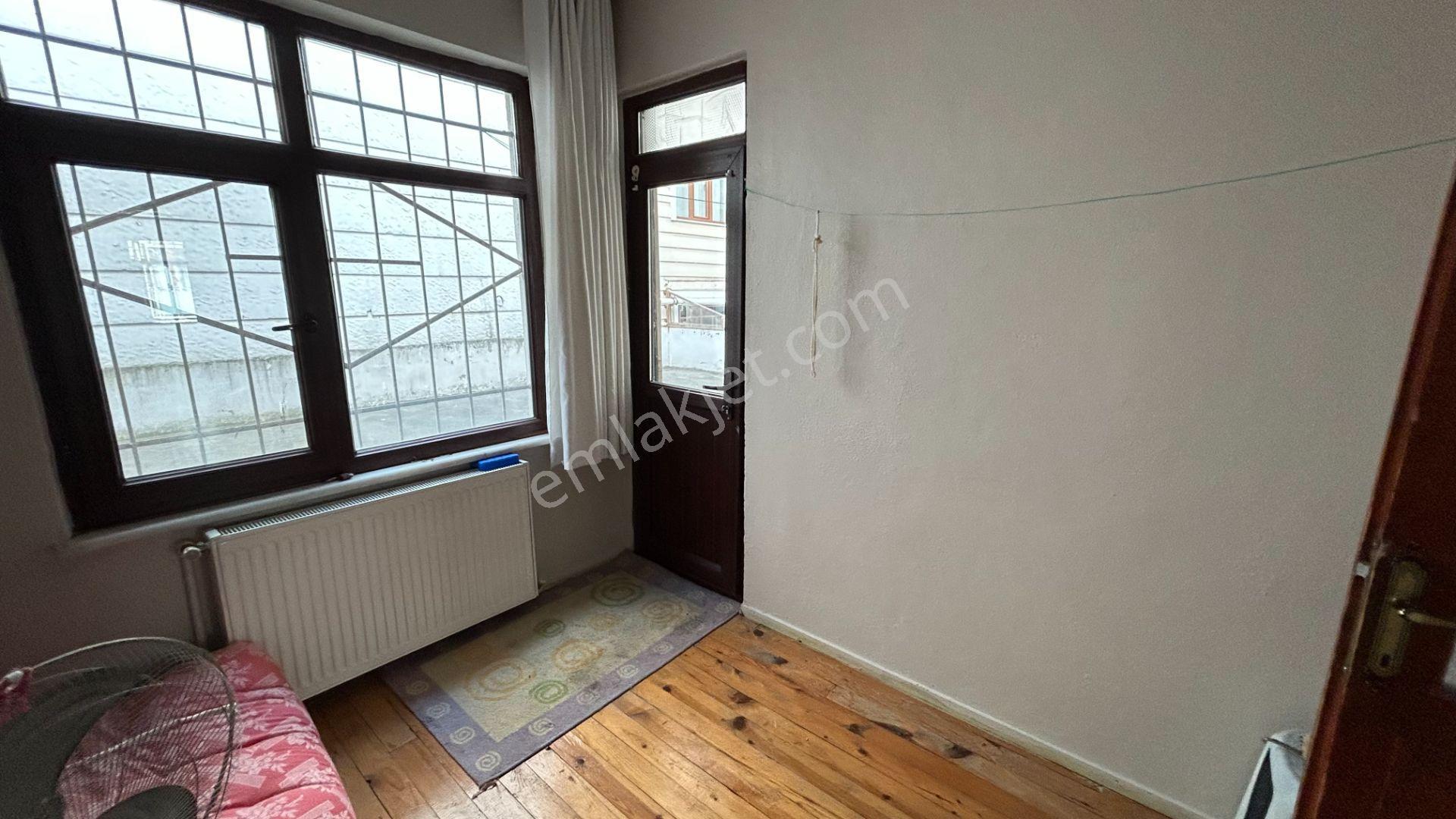 Karamürsel Salı Pazarı Satılık 3+1 Geniş Daire — fotoğraf 14