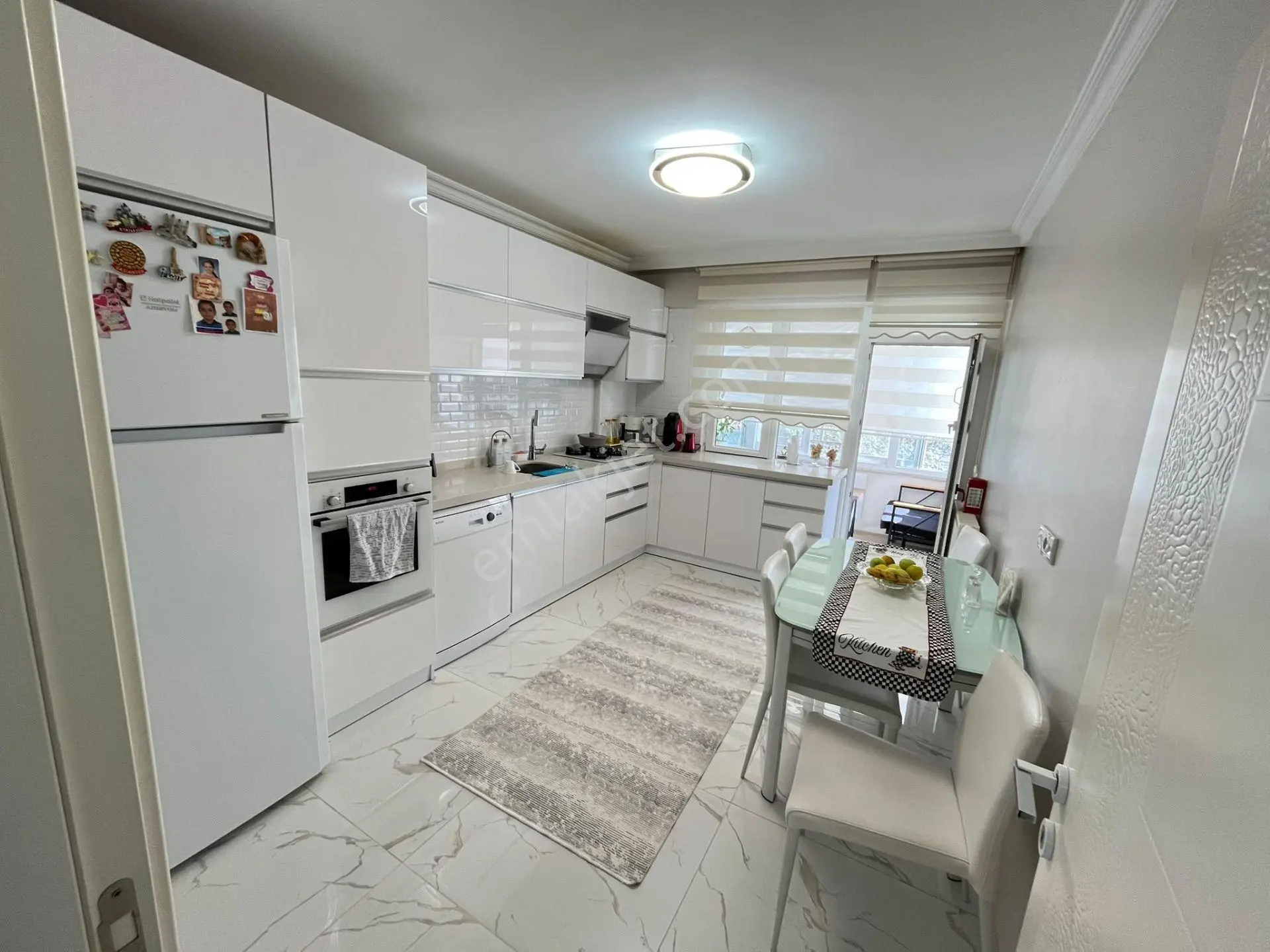 Arslanbeyden Çorlunun En Nezih Konumunda 3+1 Ara Kat Site İçinde Satılık Daire F...