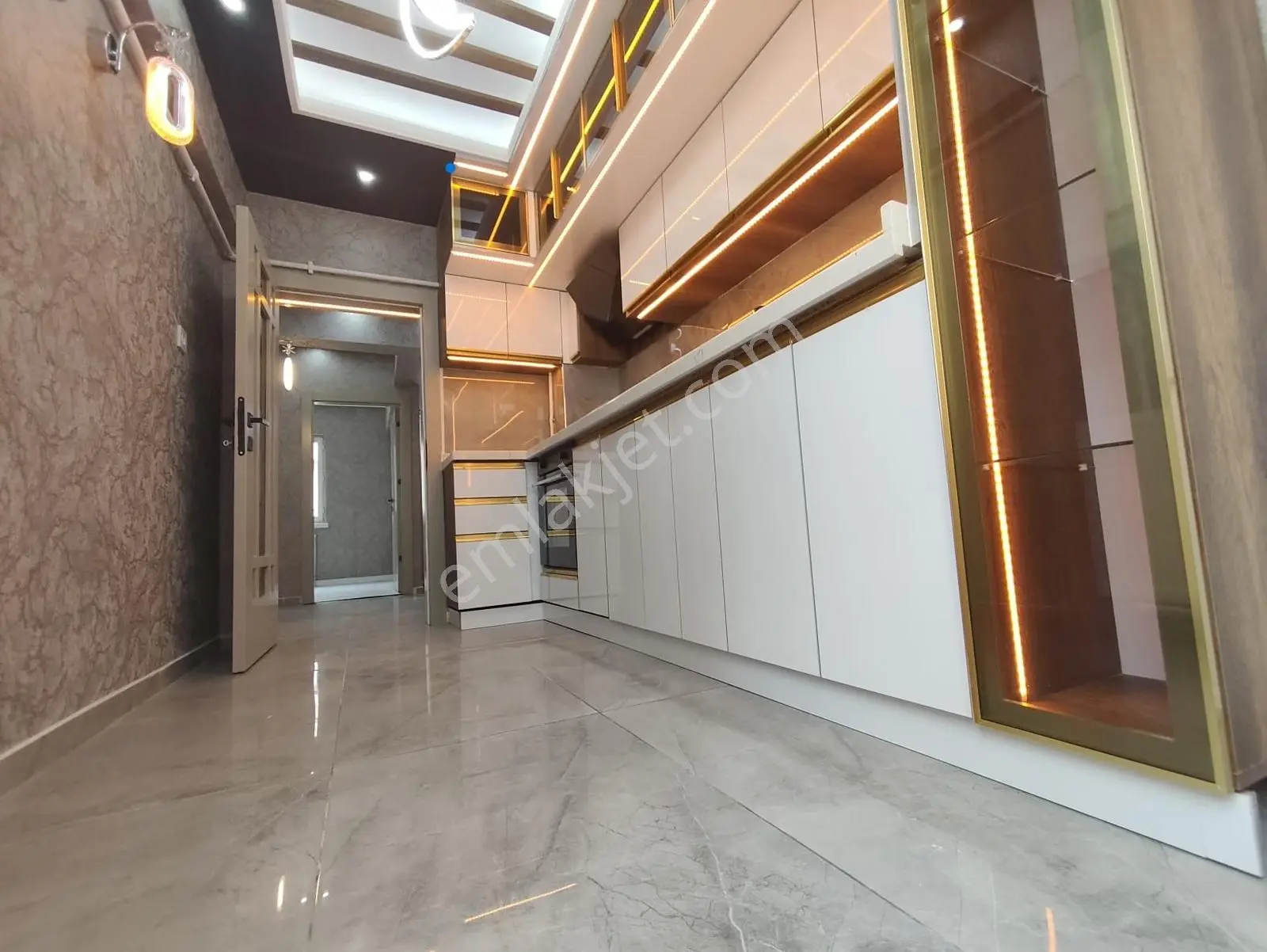 Yılmaz Gayrimenkulden Ultra Lüks Ful Yapılı 1 Kat Merkezi Konum — fotoğraf 17