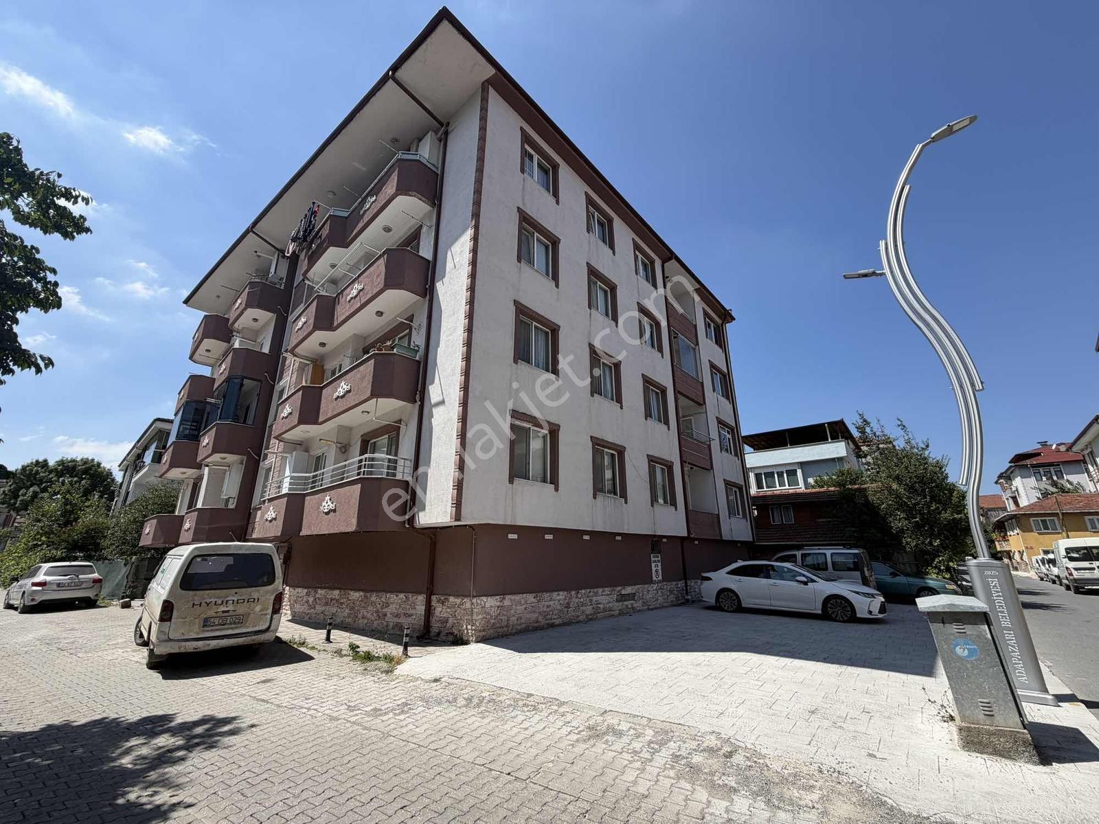 **adapazarı Merkez De 3+1 Geniş M2 Fırsat Daire!*** — fotoğraf 2