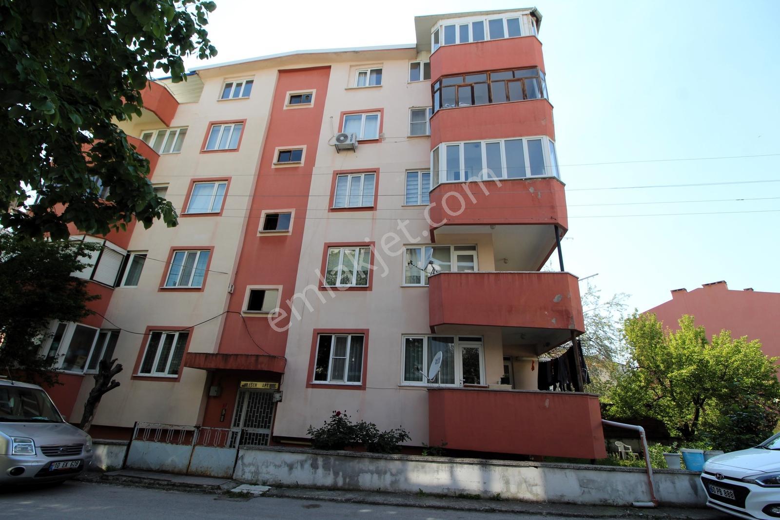 Resitalhes'Den Bahçelievler M. Satılık 1 Daire Fiyatına 2 Daire