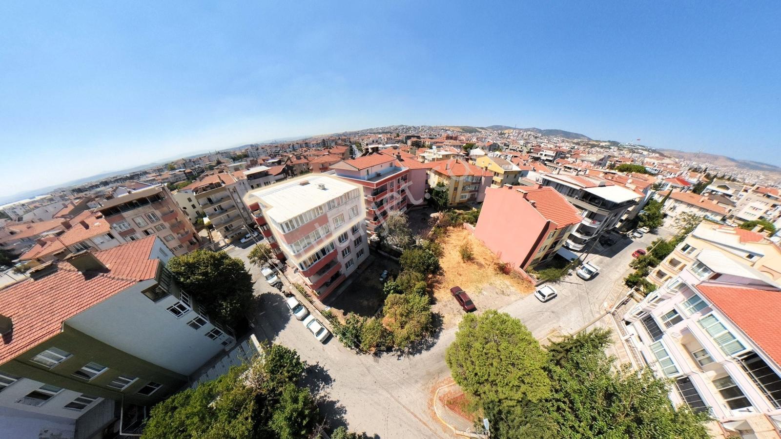 Resitalhes'den Bahçelievler M. Satılık 1 Daire Fiyatına 2 Daire — fotoğraf 2