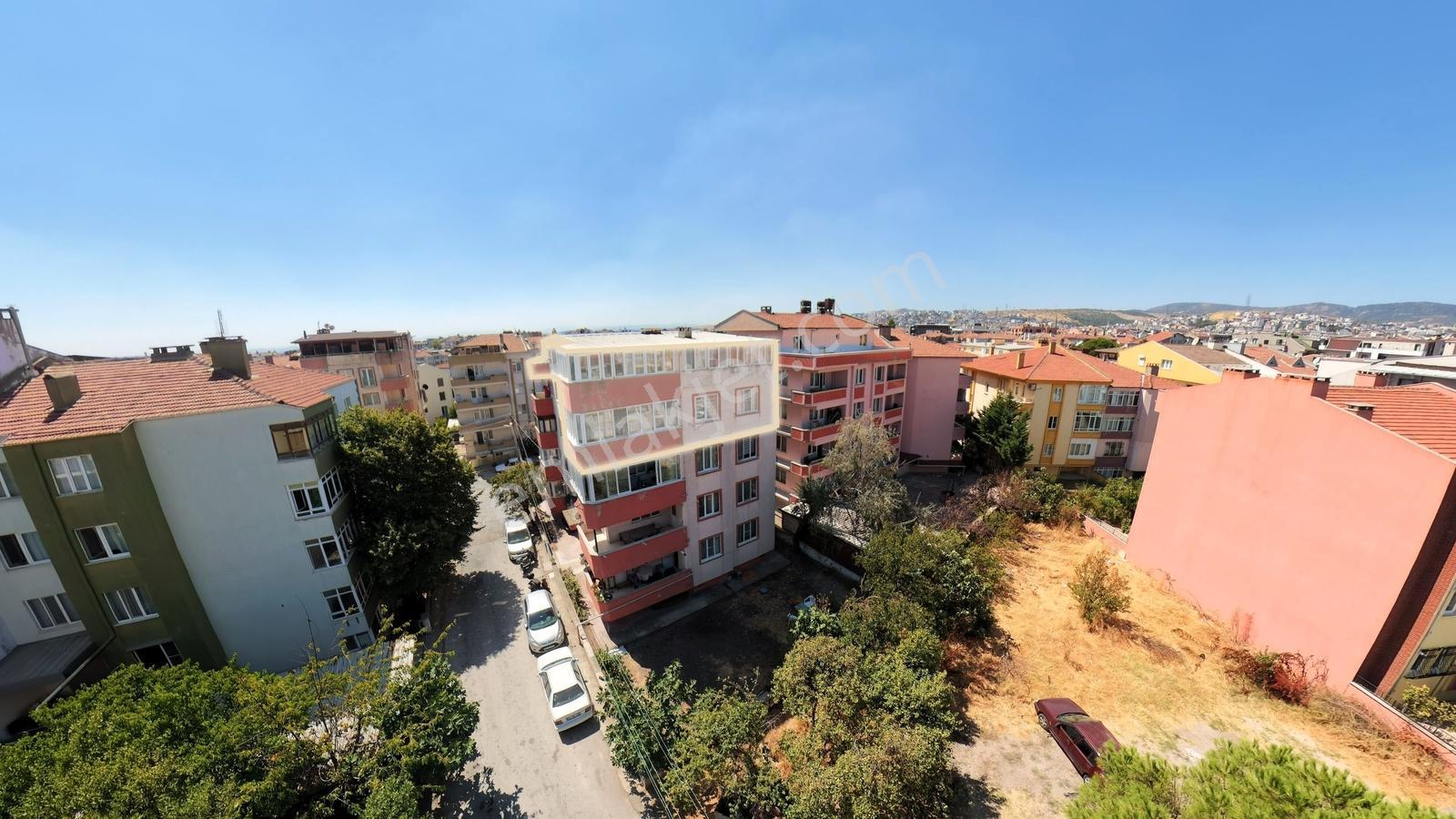 Resitalhes'den Bahçelievler M. Satılık 1 Daire Fiyatına 2 Daire — fotoğraf 5