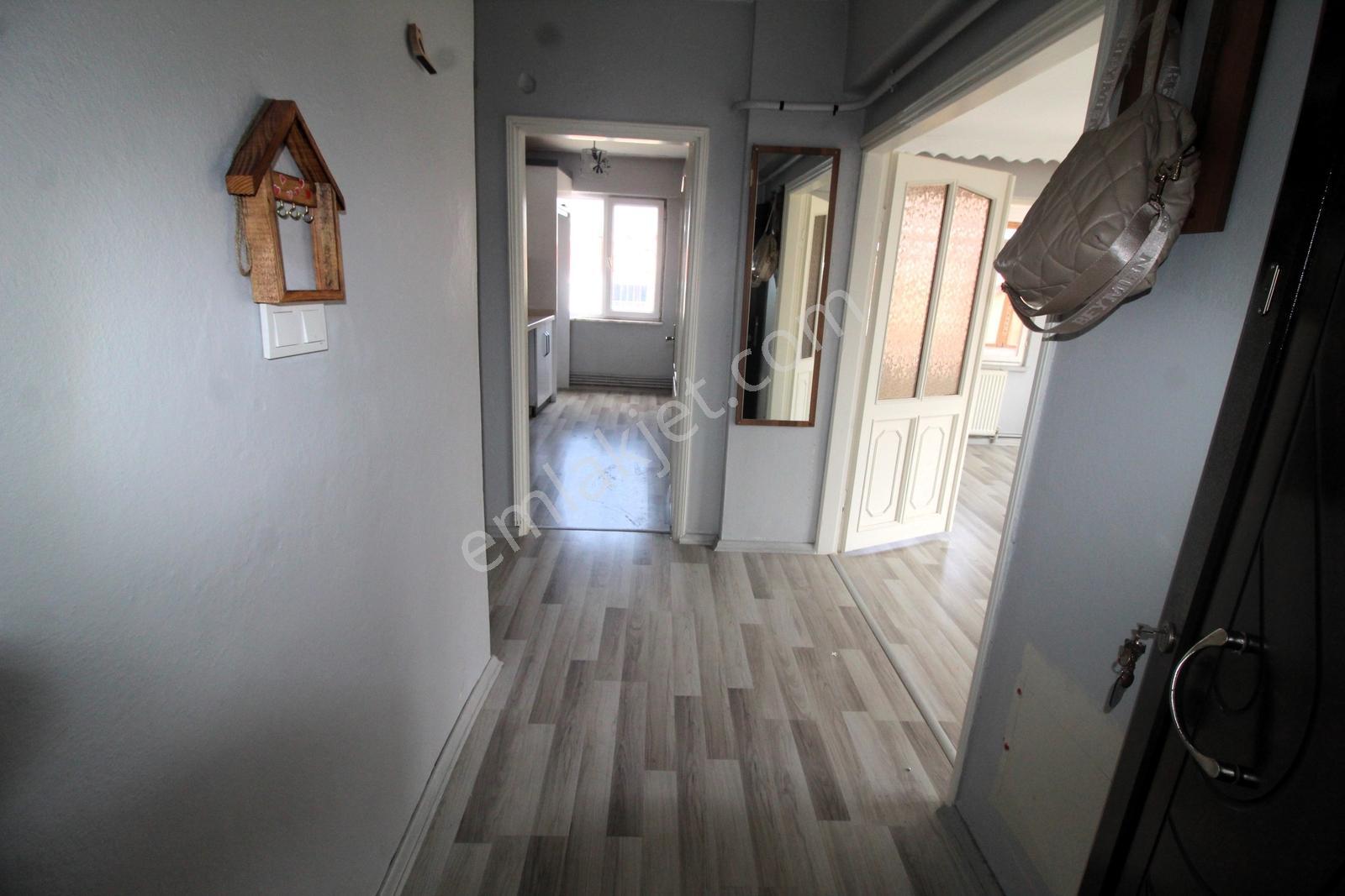 Resitalhes'den Bahçelievler M. Satılık 1 Daire Fiyatına 2 Daire — fotoğraf 7