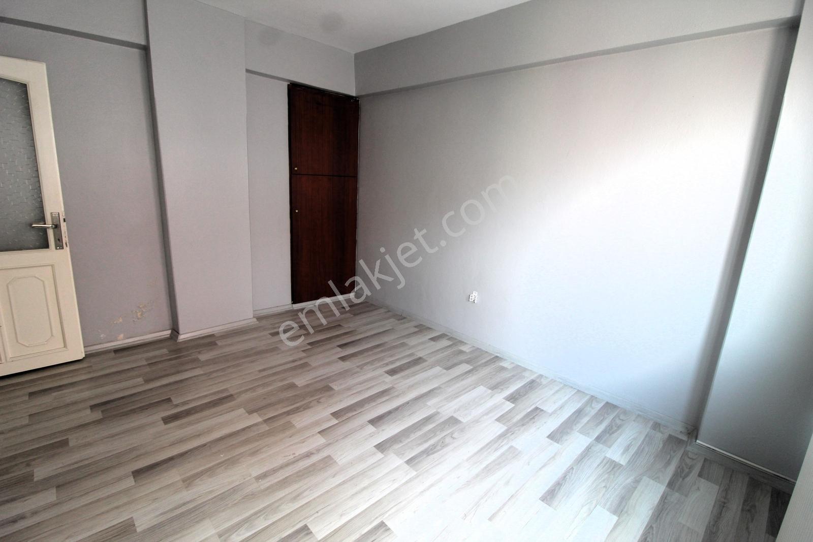Resitalhes'den Bahçelievler M. Satılık 1 Daire Fiyatına 2 Daire — fotoğraf 16