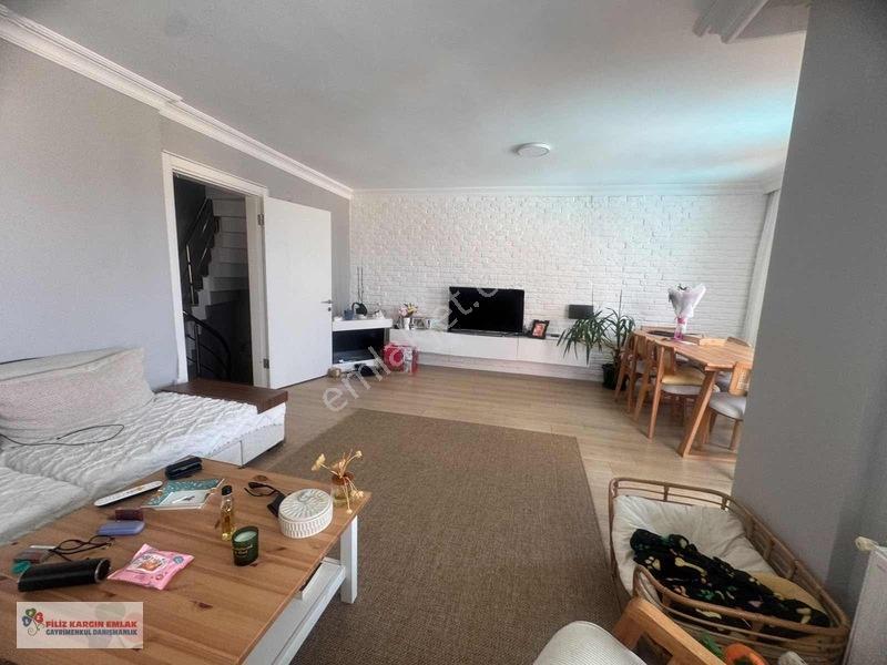 Şile Merkez Çavuş Mah. De Havuzlu Sitede Satlık Tripleks Villa — fotoğraf 11