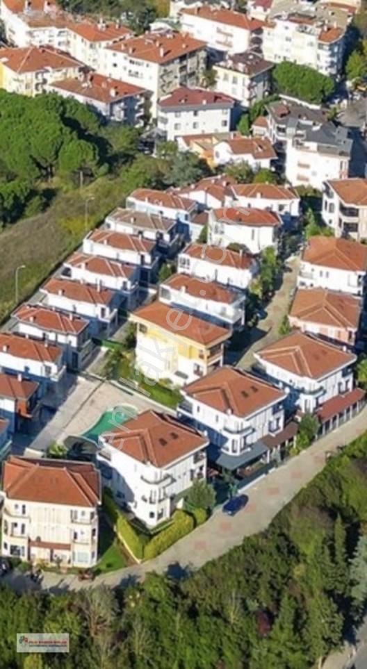 Şile Merkez Çavuş Mah. De Havuzlu Sitede Satlık Tripleks Villa — fotoğraf 29