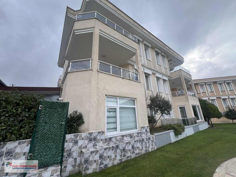 Şile Merkez Çavuş Mah. De Havuzlu Sitede Satlık Tripleks Villa — fotoğraf 32