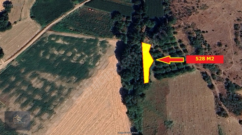 Esc Den Kepsut Ovasında Satılık 528 M2 Tarla — fotoğraf 4
