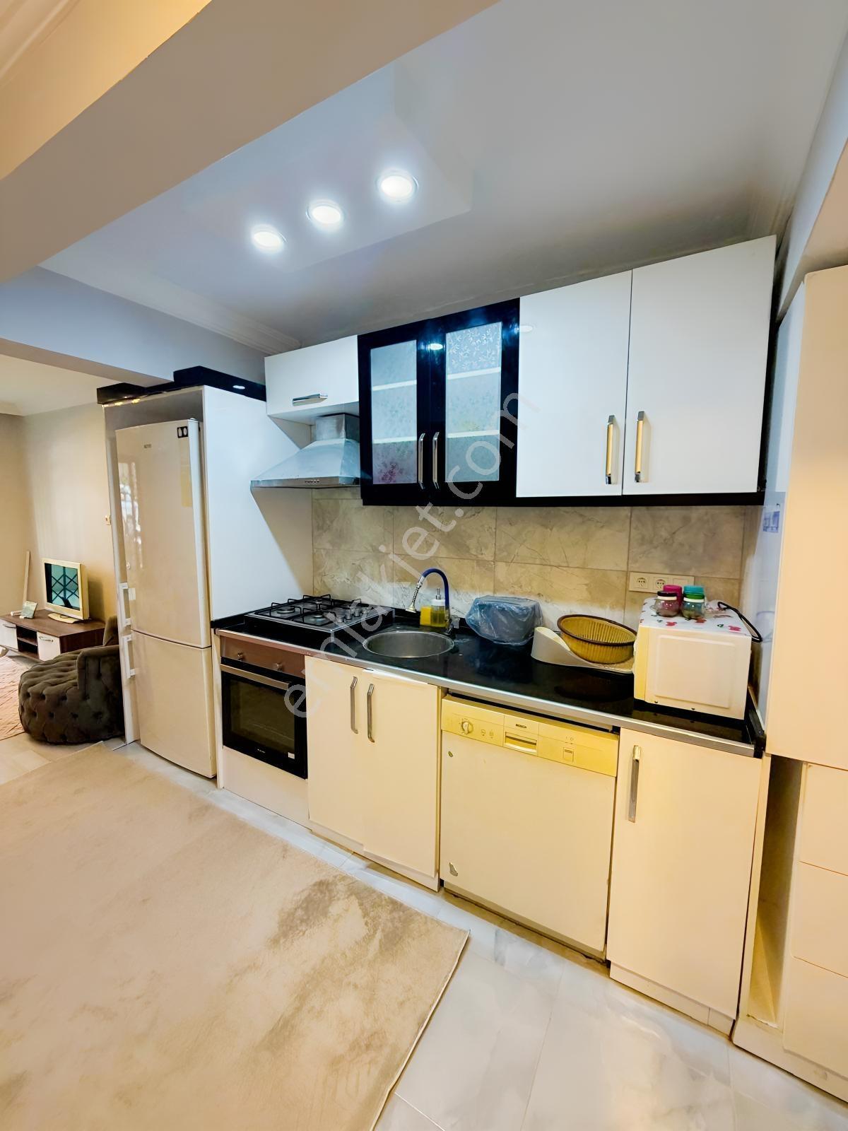 Demetten Ordu Caddesi Dibi 2+1 Giriş Katı Tadilatlı Satılık... — fotoğraf 2