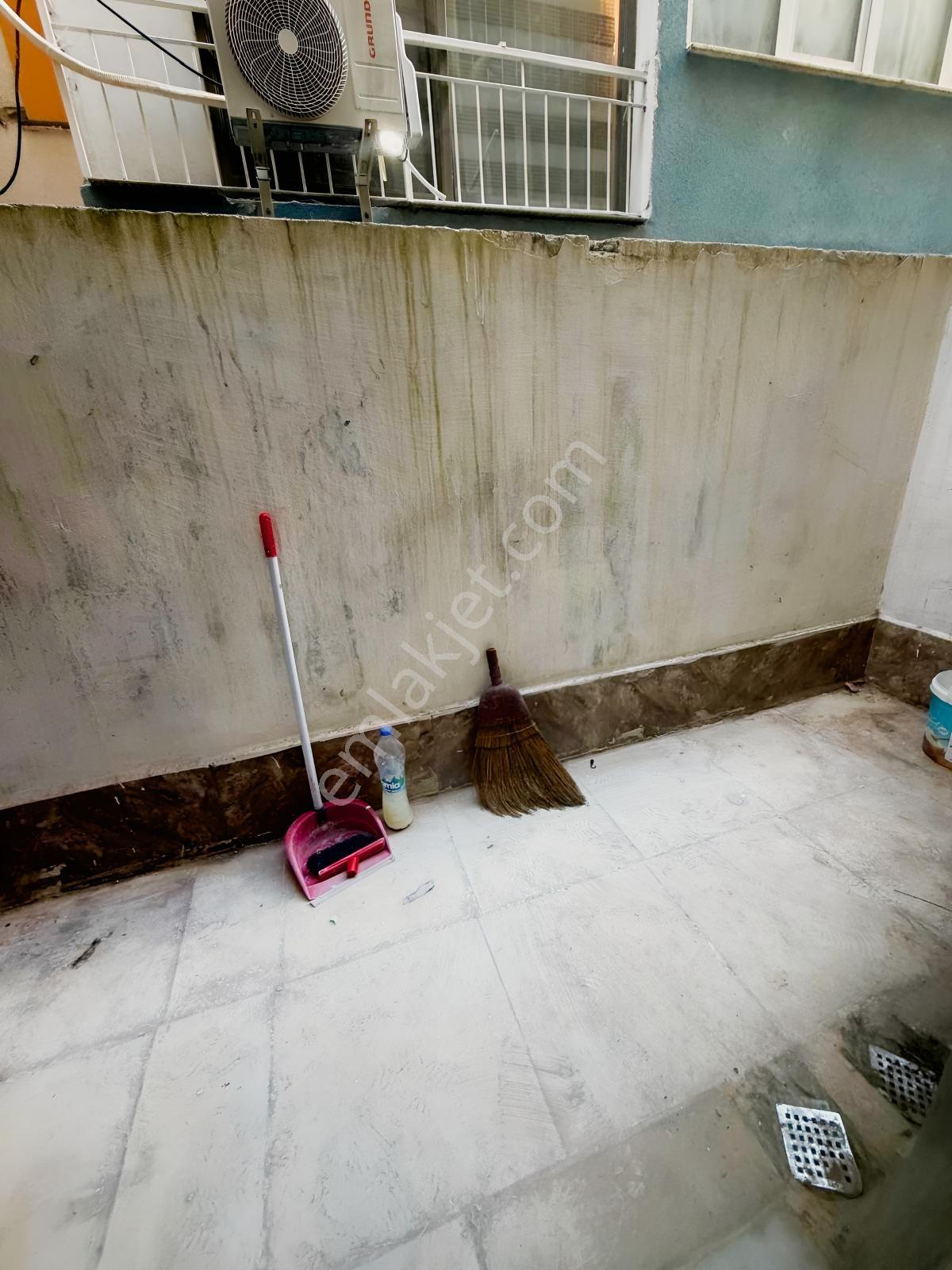 Demetten Ordu Caddesi Dibi 2+1 Giriş Katı Tadilatlı Satılık... — fotoğraf 9