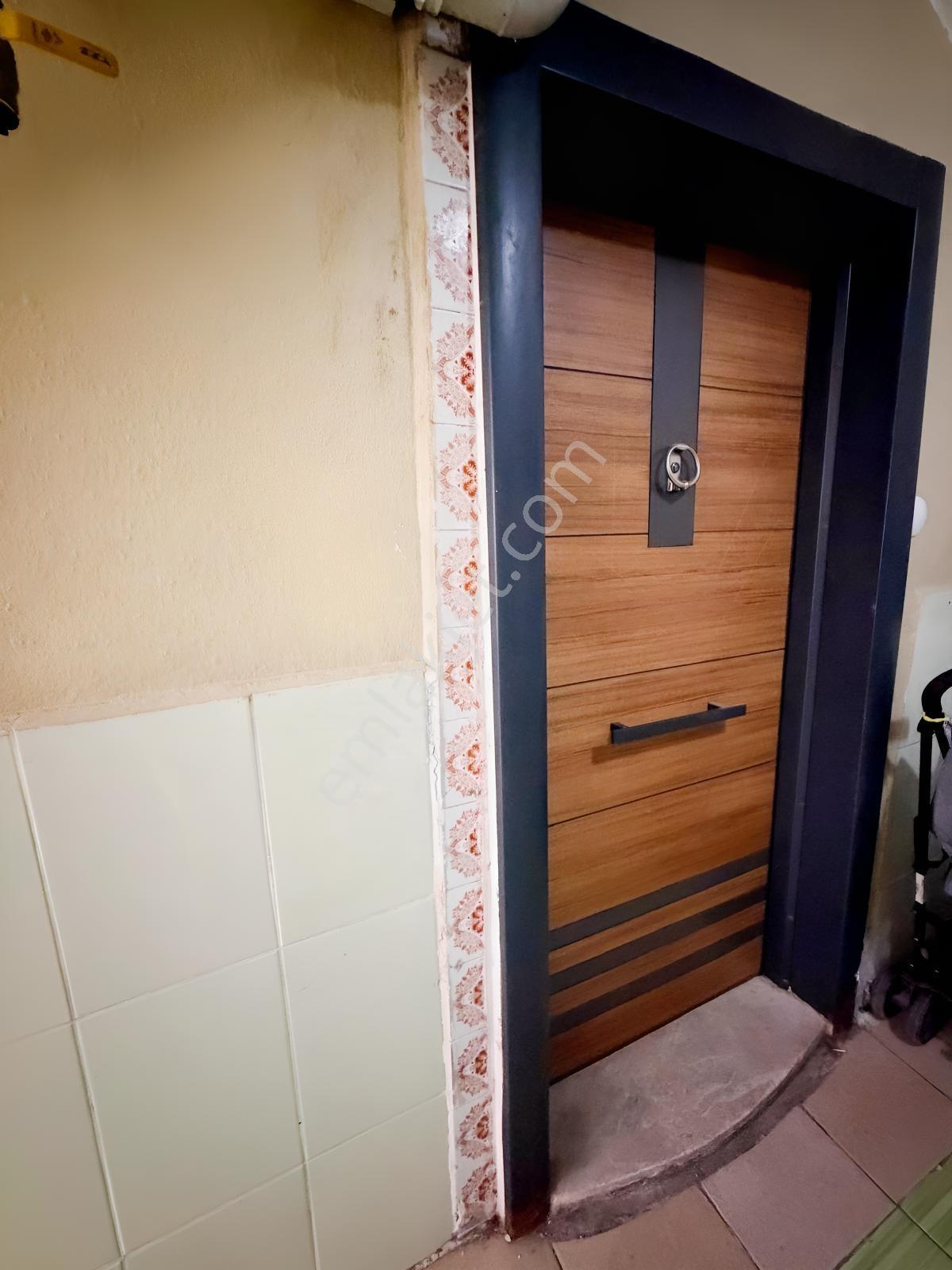 Demetten Ordu Caddesi Dibi 2+1 Giriş Katı Tadilatlı Satılık... — fotoğraf 18