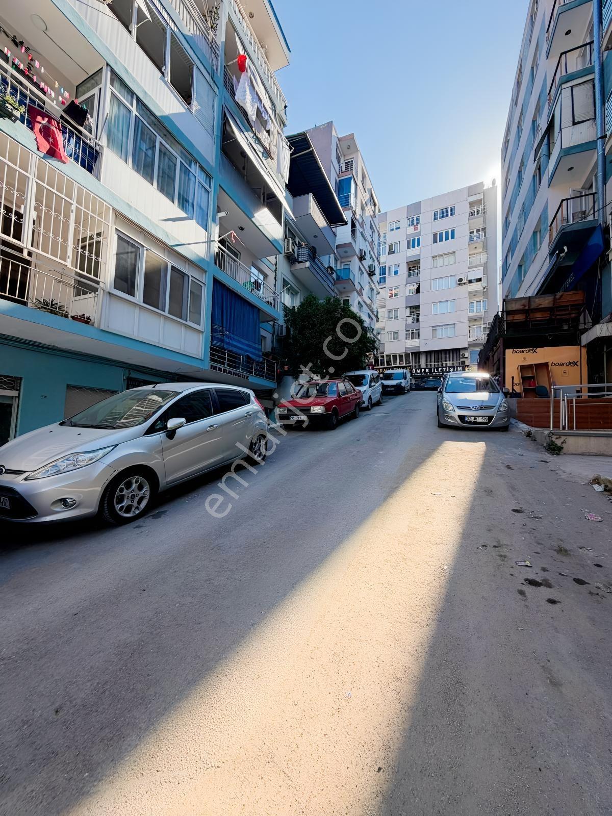 Demetten Ordu Caddesi Dibi 2+1 Giriş Katı Tadilatlı Satılık... — fotoğraf 21