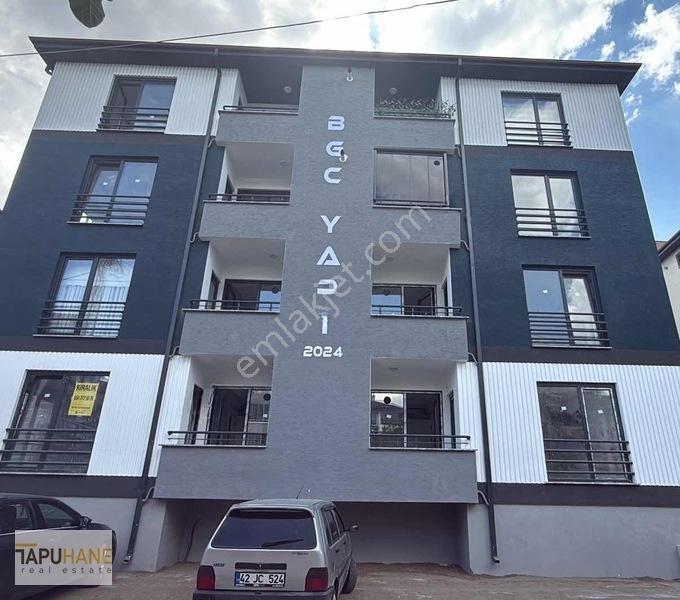 Tapuhane'Den Cumhuriyet Okulu Yakını Ara Kat 2+1 Satılık Daire
