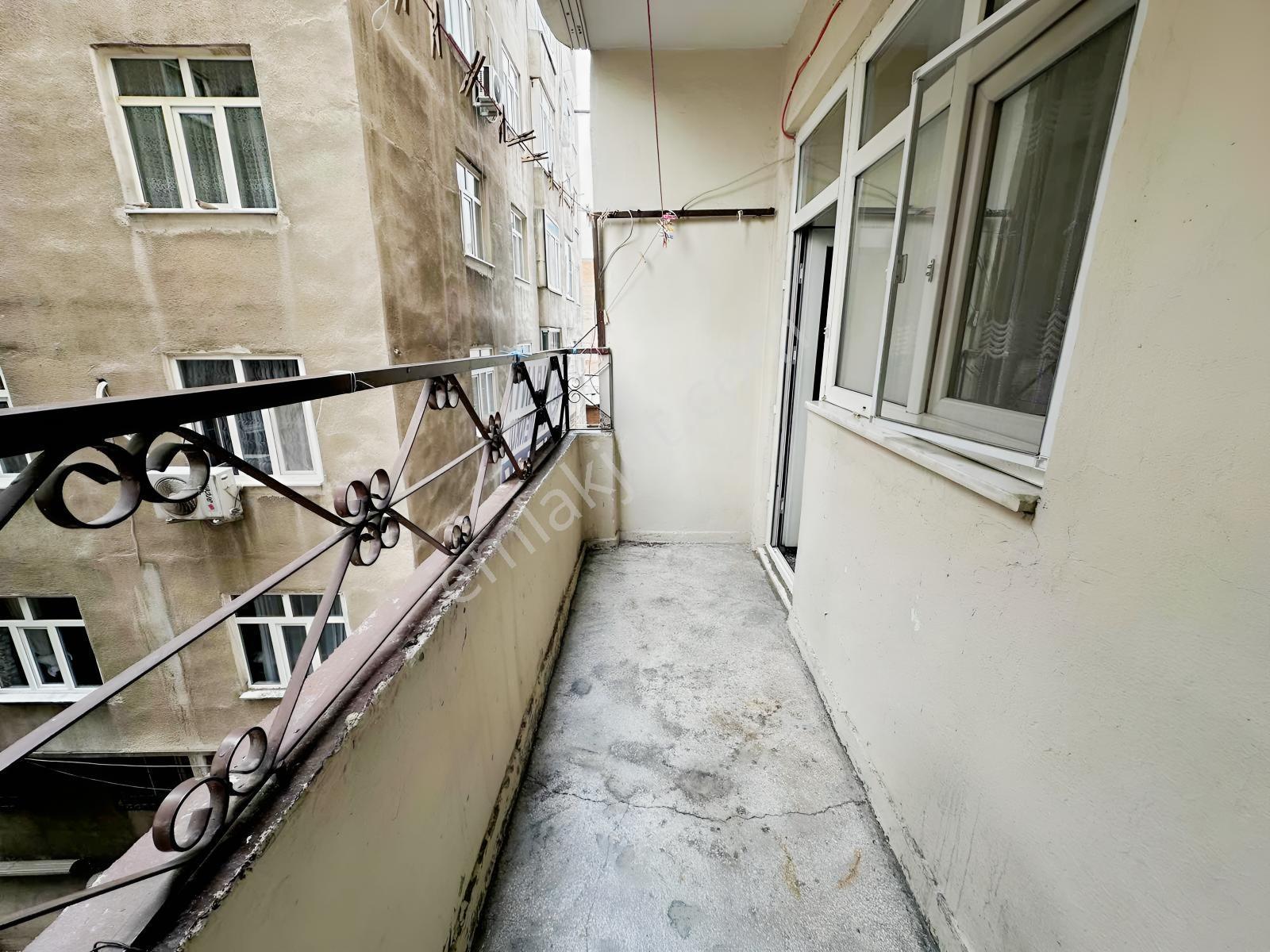 Kuruçeşme Civarında Satılık 2+1 Daire — fotoğraf 15