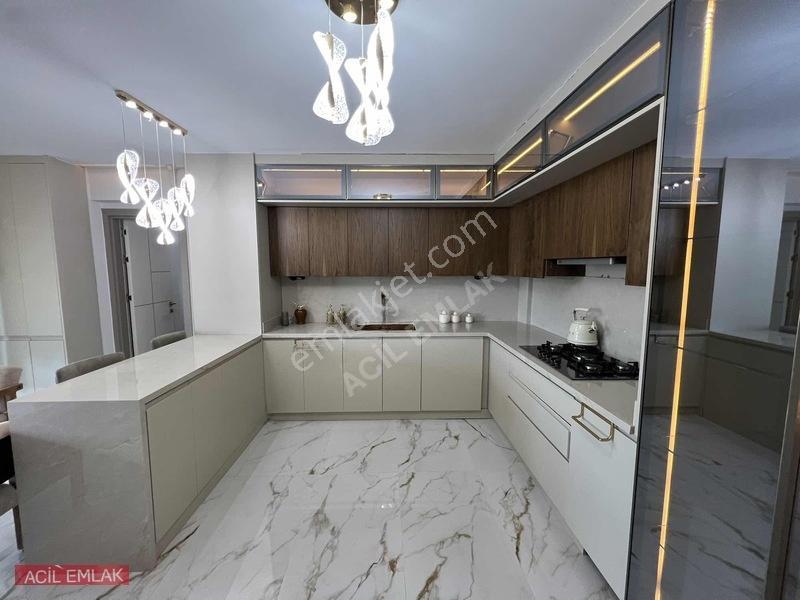 Acil Emlak Güvencesiyle Ultra Lüx 4+1 Tekli Daire Batıkent — fotoğraf 23