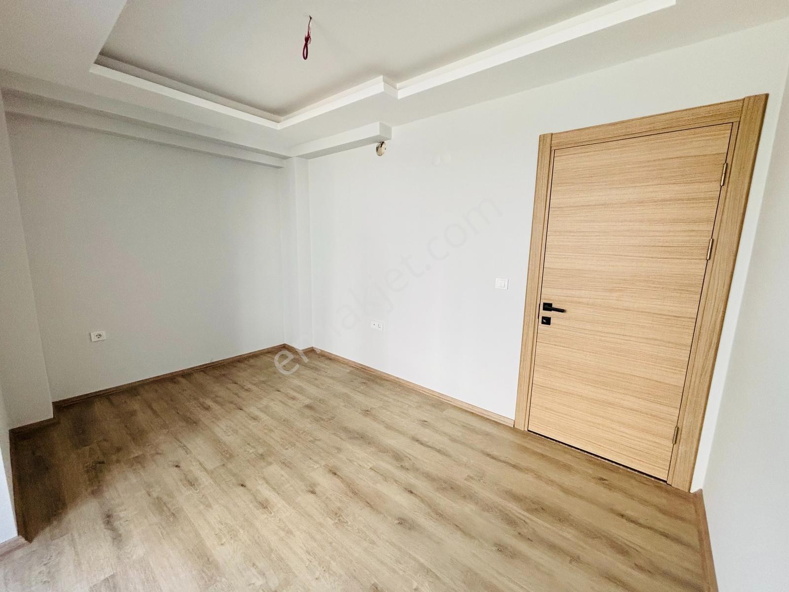 Sevinç'ten İhsaniye Sınırında Kullanışlı Ve Balkonlu Satılık 2+0 — fotoğraf 31