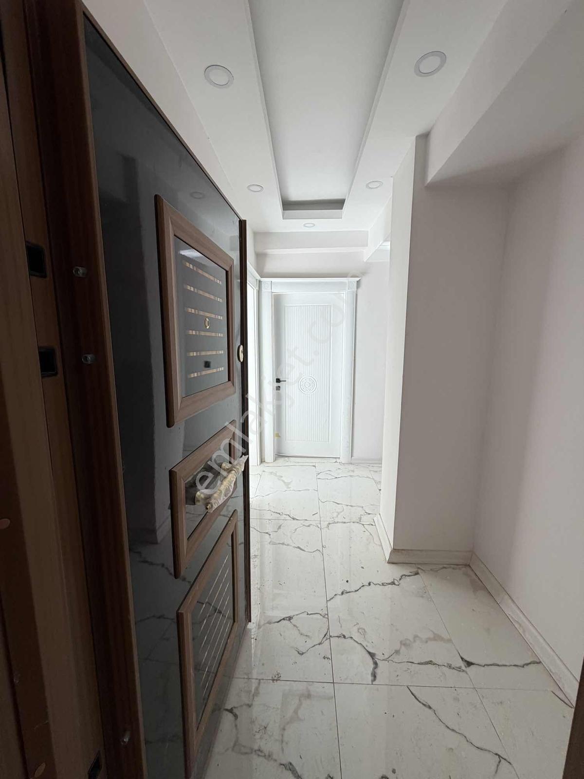 Devlet Hastanesi Yolunda Sıfır 3+1 | 146 M² Güney Batı Cephe — fotoğraf 2