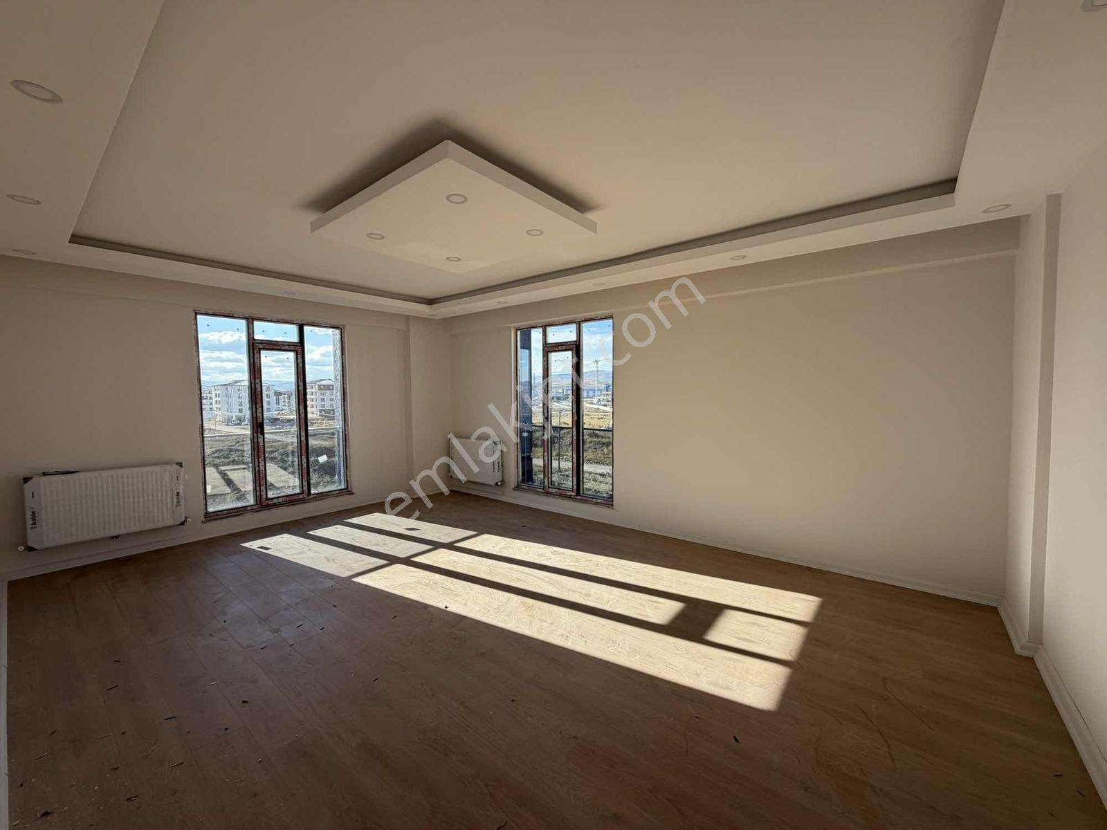 Devlet Hastanesi Yolunda Sıfır 3+1 | 146 M² Güney Batı Cephe — fotoğraf 10