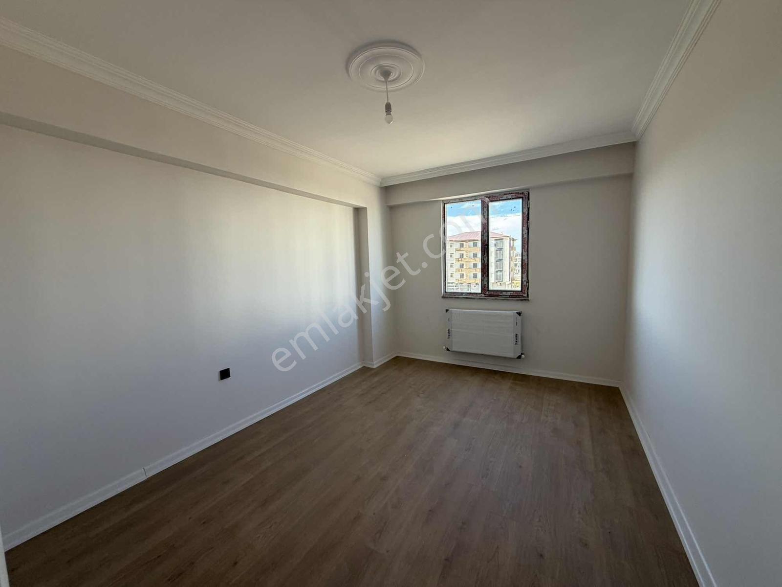 Devlet Hastanesi Yolunda Sıfır 3+1 | 146 M² Güney Batı Cephe — fotoğraf 13