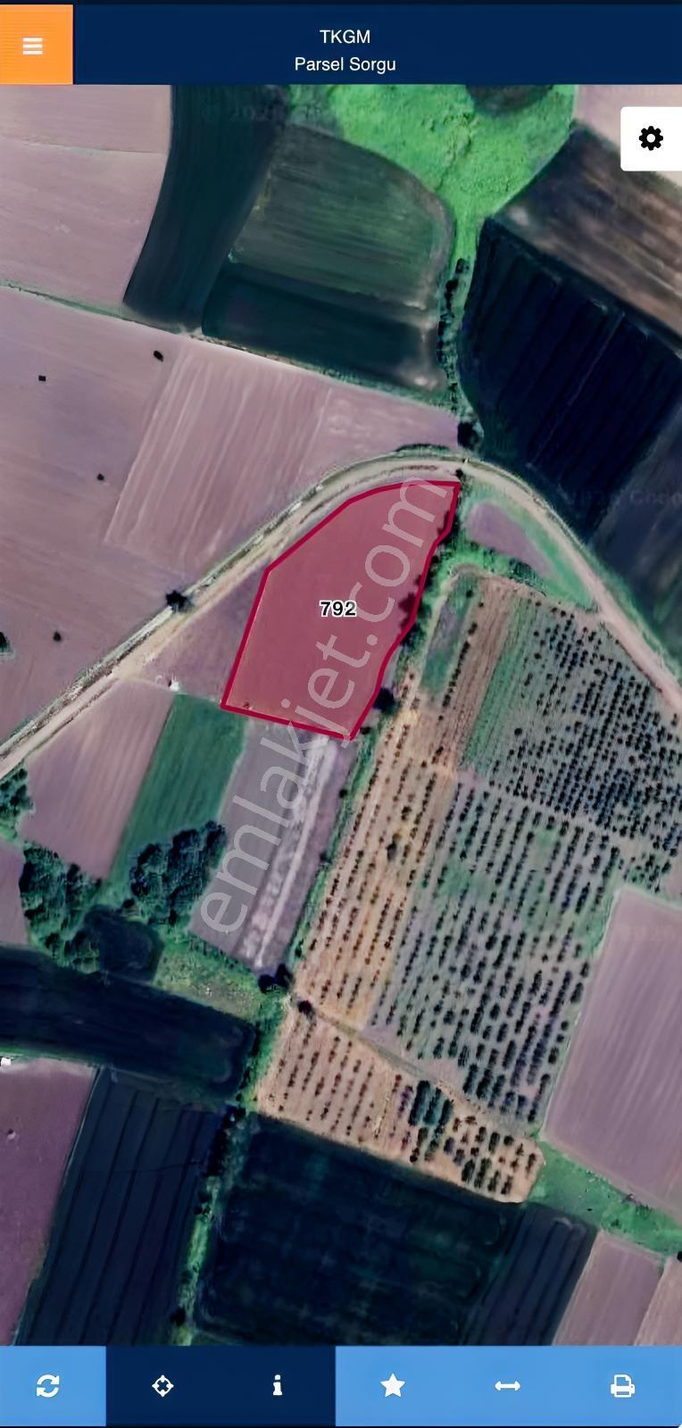 Tırpan Gayrimenkulden Yenikaraağaçta 10.700.00m2 Satılık Tarla — fotoğraf 11