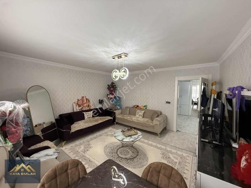 60. Yıl Mahallesinde Huzur Taksi Civarı 3+1 Kattan Bölme Daire