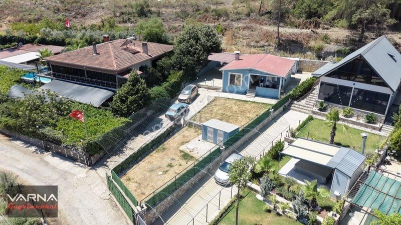 Varna Dan Çakaltepe De Evi Olan Bahceli Tapulu Doğanın İcinde — fotoğraf 4