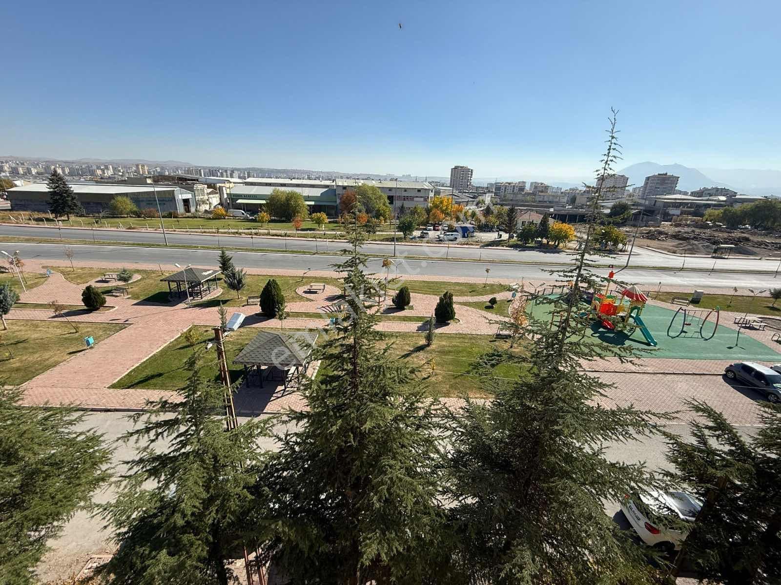 Kayabaşı Mah Satılık 3+1 Daire — fotoğraf 3