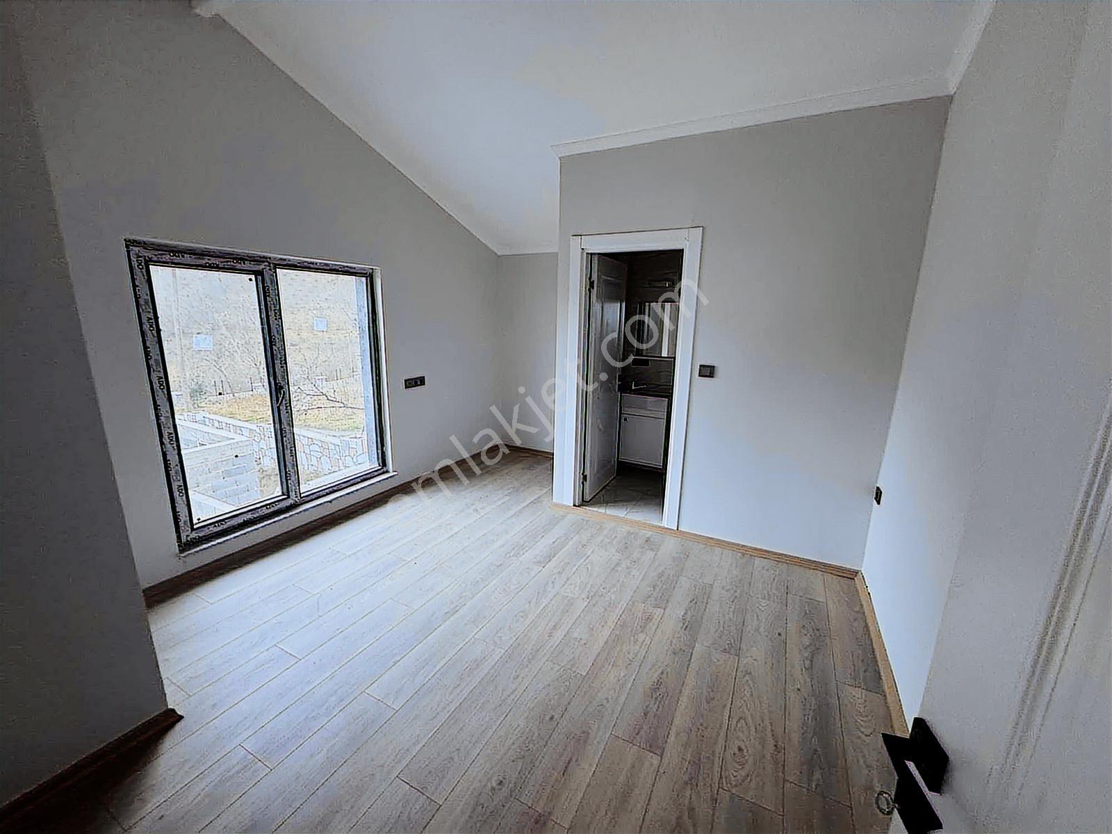 Trabzon Ortahisar Tosköyde Satılık Tamamlanmamış Villa Ve Arsası — fotoğraf 6