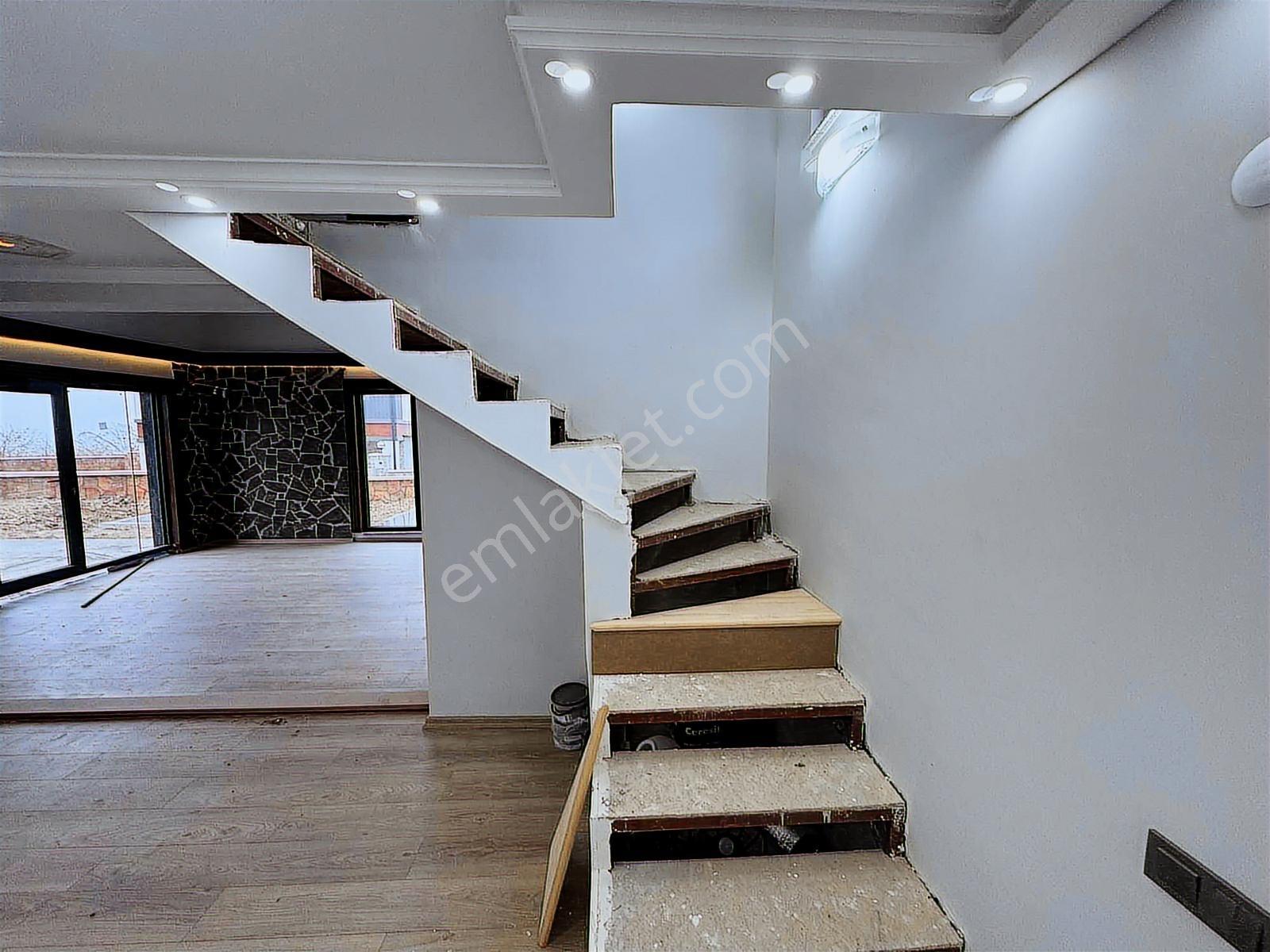 Trabzon Ortahisar Tosköyde Satılık Tamamlanmamış Villa Ve Arsası — fotoğraf 8